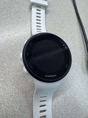 Garmin Forerunner- 45s Running Smartwatch. Lightweight Fitness Tracker. Like New